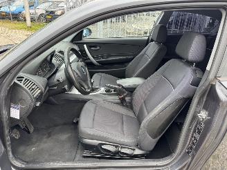 BMW 1-serie 118 D High Executive picture 15