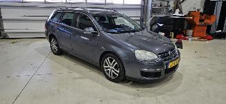 damaged passenger cars Volkswagen Golf 1.4 TSI comfortline business 2008/1