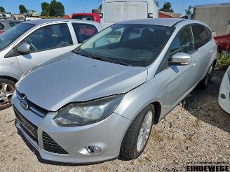 Démontage voiture Ford Focus Focus 3, Hatchback, 2010 / 2020 1.0 Ti-VCT EcoBoost 12V 100 2012/8