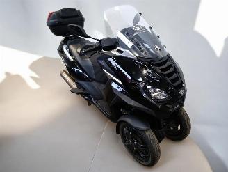 Avarii scootere Peugeot  METROPOLIS 2023/11