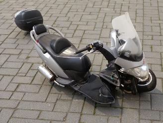 uszkodzony skutery Kymco  GRAND DINK 2003/9