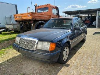 Käytettyjen passenger cars Mercedes E-klasse 230 W124 Limousin 1991/4