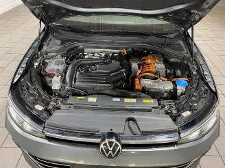 Volkswagen Passat Variant 1.5 TSI e-Hybrid Elegance AHK/360 picture 12