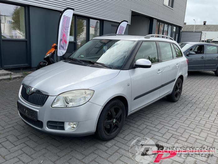 Skoda Fabia Fabia II Combi, Combi 5-drs, 2007 / 2014 1.4i 16V