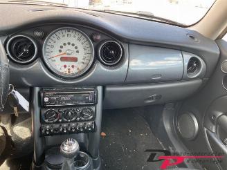 Mini Mini Mini (R50/53), Hatchback, 2001 / 2007 1.6 16V Cooper picture 10