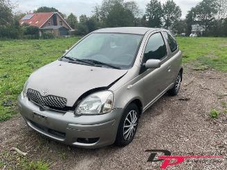 Salvage car Toyota Yaris Yaris (P1), Hatchback, 1999 / 2005 1.3 16V VVT-i 2005/5