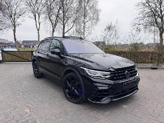 skadebil auto Volkswagen Tiguan Tiguan R 4Motion Panorama Akrapovic Leerr Trekhaak VOL! 2023/4