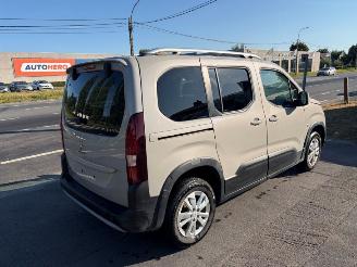 Unfallwagen Peugeot Rifter  2021/6