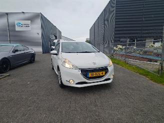 skadebil auto Peugeot 208 PEUGEOT 208 Peugeot 208 1.2 Vti 12V PureTech 82 NETTE AUTO 2012/9