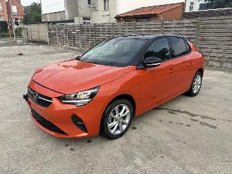 damaged passenger cars Opel Corsa 1.2i - 12V 2021/4