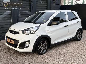 krockskadad bil auto Kia Picanto 1.0 CVVT ISG R-CROSS 5-DRS | AIRCO BODYKIT LM-VELGEN | NAP 2014 | RIJDBARE SCHADE 2014/4