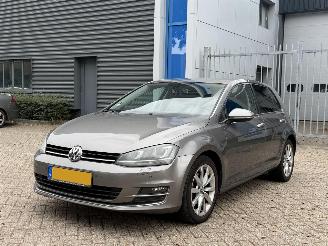 Vaurioauto  passenger cars Volkswagen Golf 1.4TSI HIGHLINE DSG/LED 2013/8