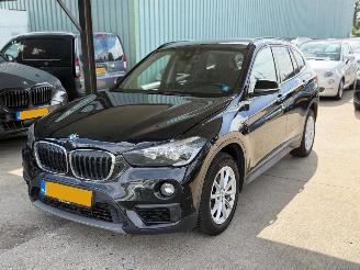 skadebil auto BMW X1 SDRIVE 118i High Executive Automaat Leder Camera 2018/11