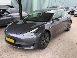 skadebil auto Tesla Model 3 longe Range AWD  NAP 2019/7