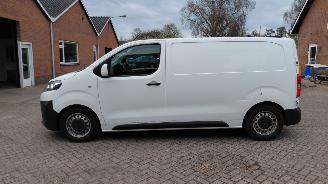 Schade bestelwagen Citroën Jumpy 1.6 hdi  70kw automaat   airco stand kachel 2018/10