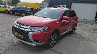Avarii autoturisme Mitsubishi Outlander 2.0i  150pk automaat   clima navi 2017/1
