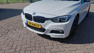 damaged passenger cars BMW 3-serie 318i  m sports clima 2018/9
