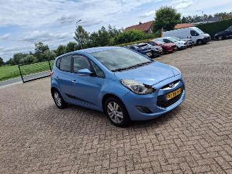 Coche accidentado Hyundai Ix20 1.6i  125pk  automaat   clima 2012/2