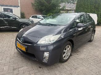 krockskadad bil auto Toyota Prius 1.8 HYBRID 2011/4