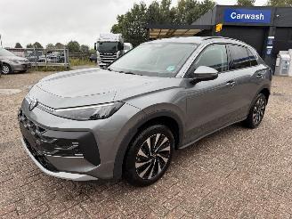 damaged passenger cars Volkswagen T-Roc 1.5 e-TSi DSG Goal. Nieuwste model 2026/1