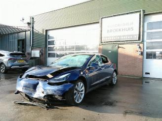 demontáž osobní automobily Tesla Model 3 Model 3, Sedan, 2017 Standard RWD Plus 60 kWh 2019/12