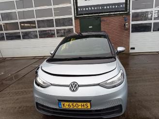 Vrakbiler auto Volkswagen ID.3 ID.3 (E11/E12), Hatchback 5-drs, 2019 First, Life, Pro 58 kWh 2020/12
