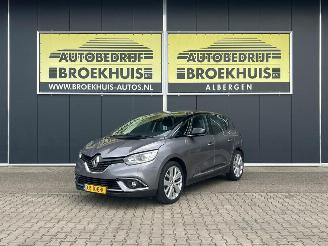 Vaurioauto  passenger cars Renault Scenic 1.3 TCe Limited 2019/3