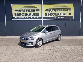 uszkodzony samochody osobowe Volkswagen Golf Sportsvan 1.2 TSI Highline 2018/1