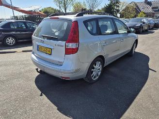 krockskadad bil auto Hyundai I-30 Crosswagon 1.4 2010/4