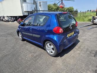 Toyota Aygo 1.0 12v picture 2
