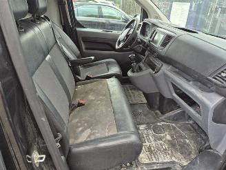 Citroën Jumpy 2.0 BluHDi picture 14