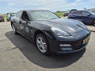 Porsche Panamera 4S picture 4