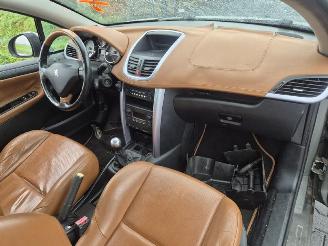 Peugeot 207 CC 1.6 16v picture 5