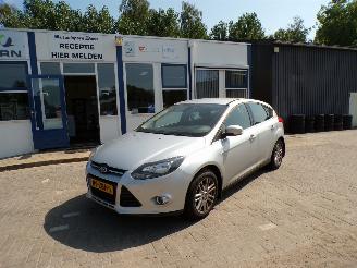 krockskadad bil auto Ford Focus 1.0 Ecoboost Titanium 2012/10