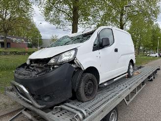 skadebil auto Nissan Nv200  2015/1
