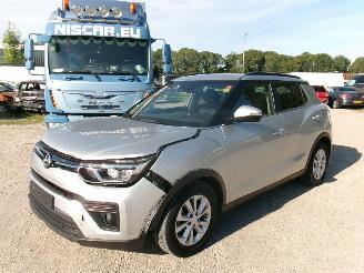 Coche accidentado Ssang yong Tivoli 1.5 GDI Comfort 2020/2