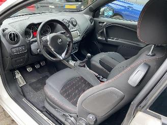 krockskadad bil auto Alfa Romeo MiTo 0.9 TwinAir Eco Super 71485km 2017/3