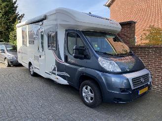 dañado camper Challenger  Mageo 118EB/119 Queensbed en hefbed 2014/1
