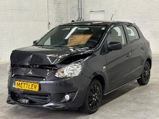 Unfallwagen Mitsubishi Space-star 1.0 12V Hatchback  Benzine 999cc 52kW (71pk) FWD 2014/10