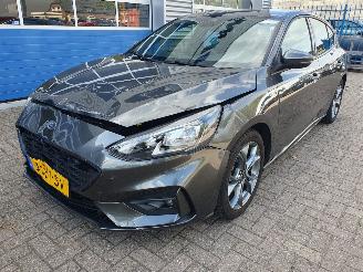 skadebil auto Ford Focus 1.0 EcoBoost Hybrid ST Line Business 2020/10