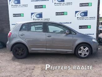 Vrakbiler auto Volkswagen Golf plus Golf Plus (5M1/1KP), MPV, 2005 / 2013 1.9 TDI 16V 2009/4