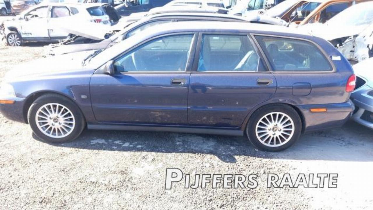 Volvo V-40 V40 (VW), Combi, 1995 / 2004 1.8 16V