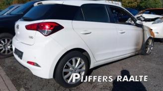 Auto da rottamare Hyundai I-20 i20 (GBB), Hatchback, 2014 / 2020 1.0 T-GDI 100 12V 2017/1