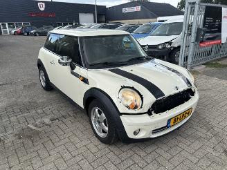 Unfallwagen Mini One 1.6 One  Pano  NAP 2010/6