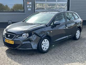 krockskadad bil auto Seat Ibiza ST 1.2 Club 2011/9