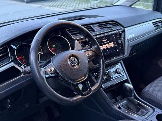 Volkswagen Touran  picture 3
