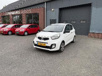 krockskadad bil auto Kia Picanto 1.0 CVVT ISG (Hatchback 3-dr.) 2013/5