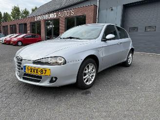 skadebil auto Alfa Romeo 147 1.6 T.Spark Veloce Progression 2008/7