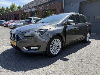 skadebil auto Ford Focus 1.5 Titanium (Stationwagen 5-dr.) 2016/3