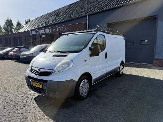 Vaurioauto  commercial vehicles Opel Vivaro 2.0 CDTI L1H1 AIRCO  (Bedrijfsauto 5-dr.) 2010/6